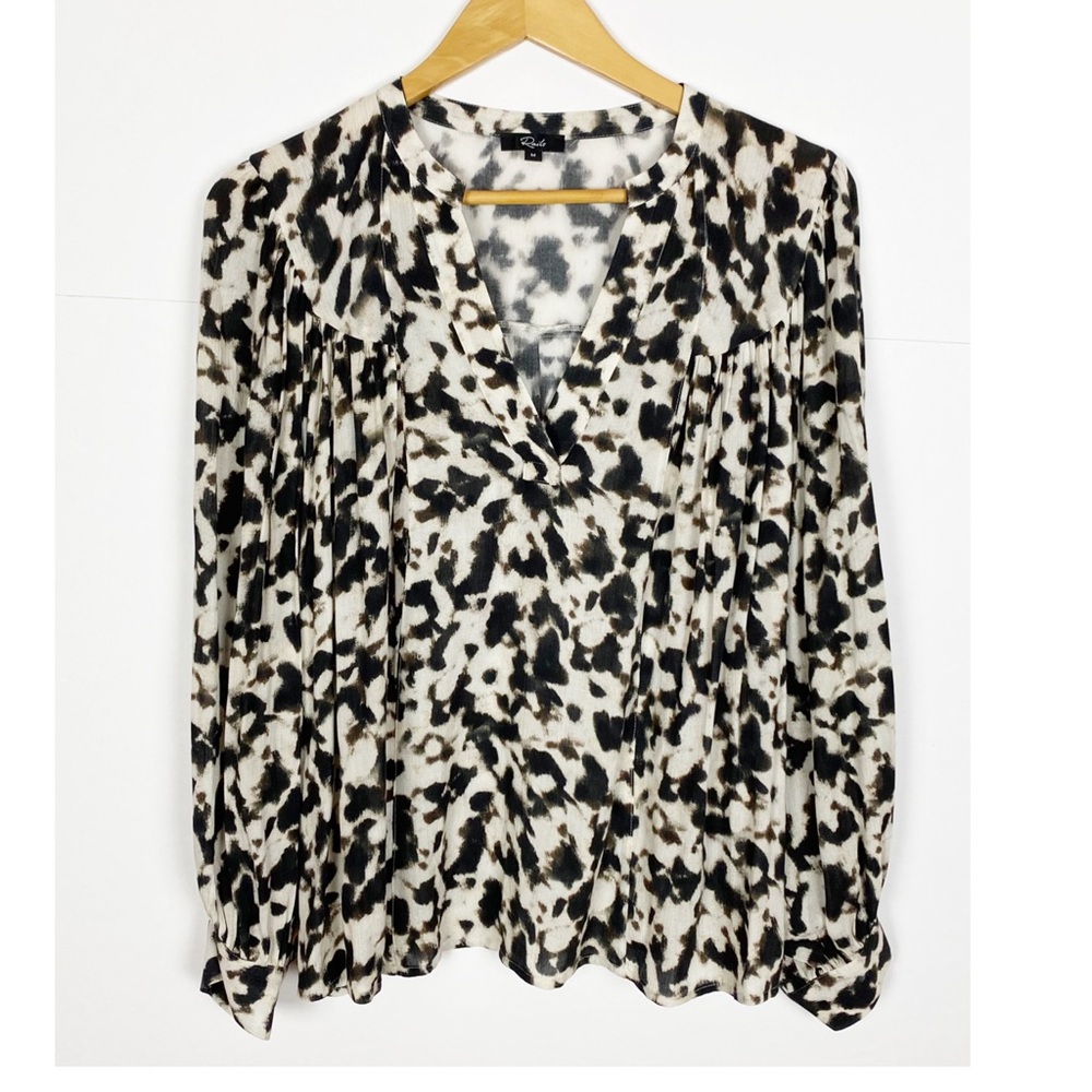 Rails Fable Top In Blurred Cheetah Size Medium - image 4